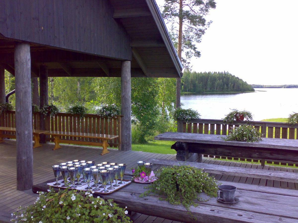 Revontuli Resort Glass Igloos Hankasalmi Luaran gambar